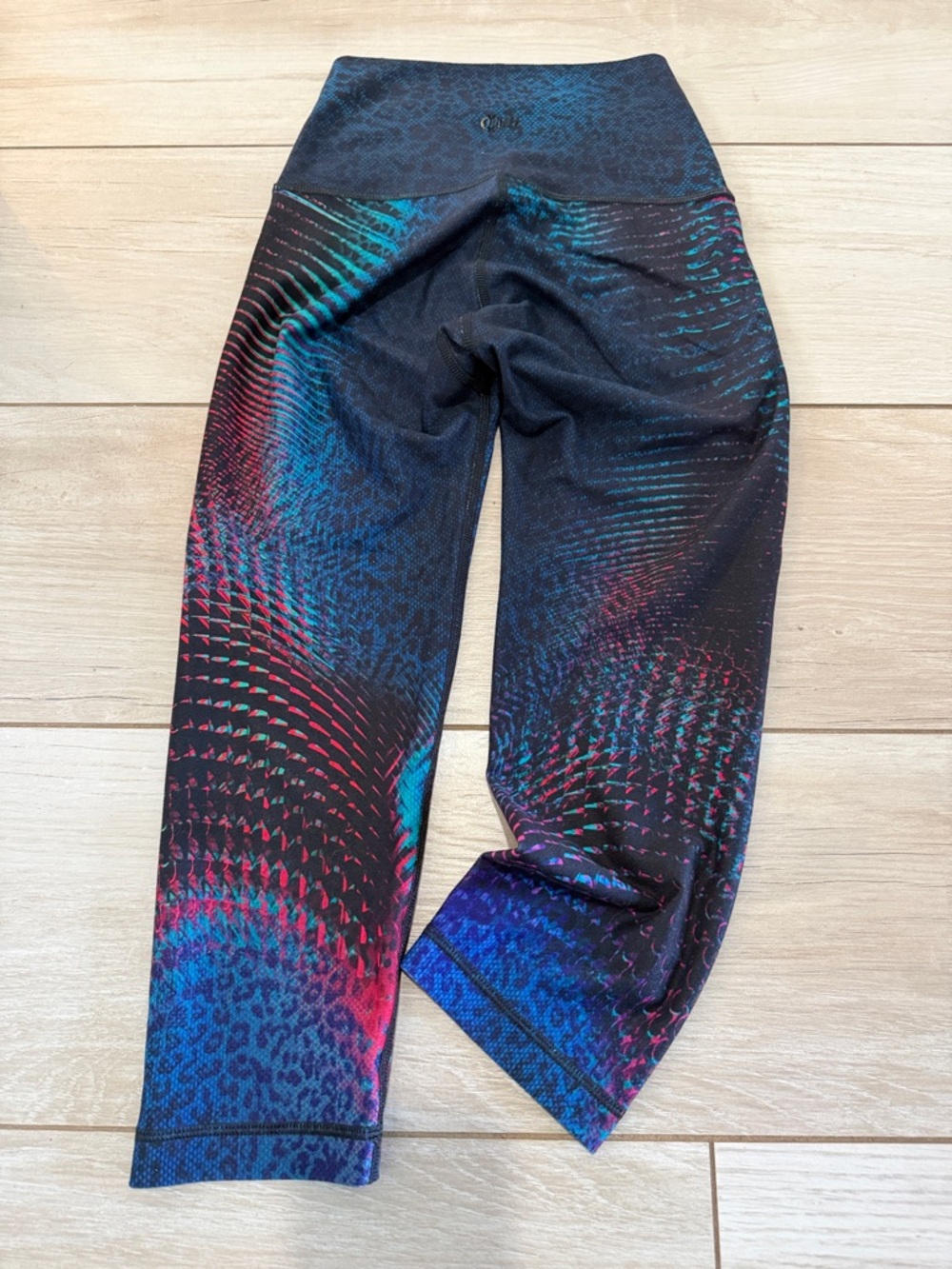 Wear It To Heart “WITH” Black Multicolor Active Leggings - Picture 4 of 10
